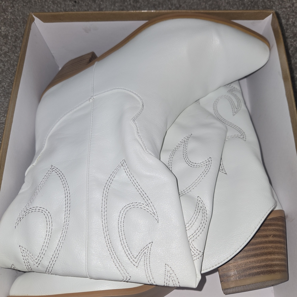 White Heeled Boots